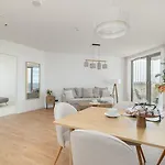 With Direct Sea View Apartman