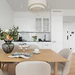 With Direct Sea View Apartman
