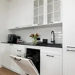 With Direct Sea View Apartman