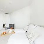 With Direct Sea View Apartman