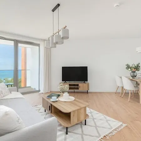 아파트 With Direct Sea View
